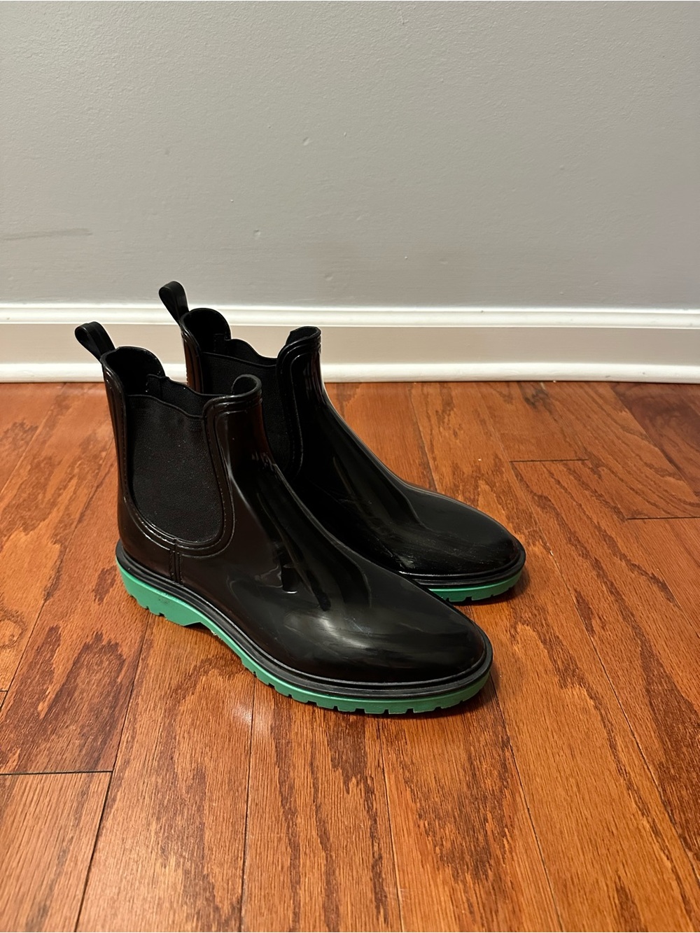 Women’s Chelsea Rain Boots
